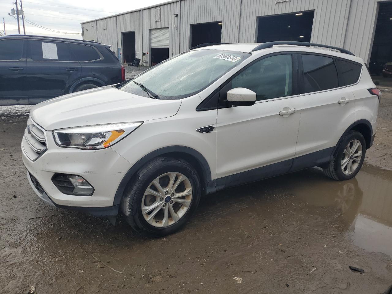 FORD ESCAPE SE 2018
