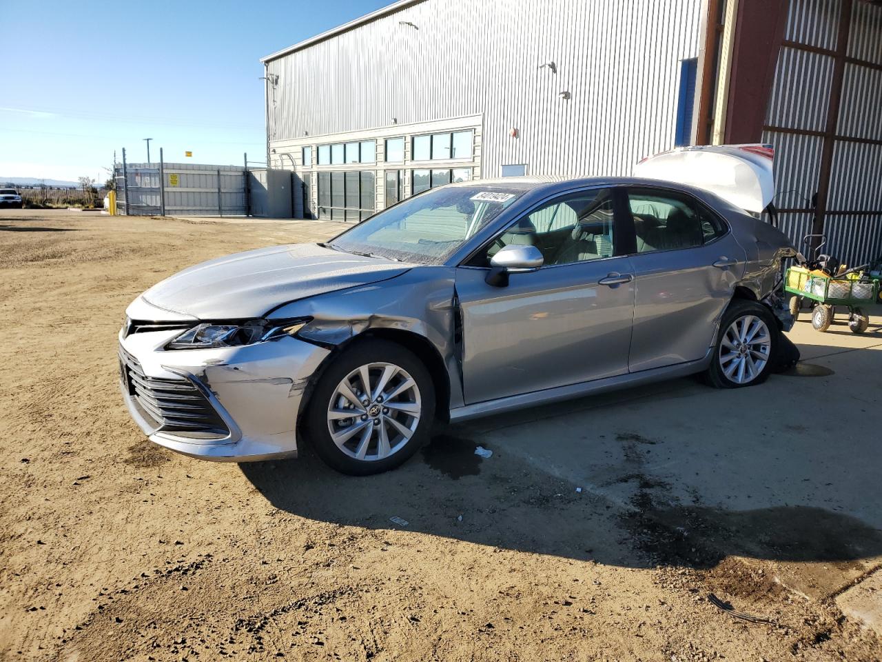 TOYOTA CAMRY LE 2024