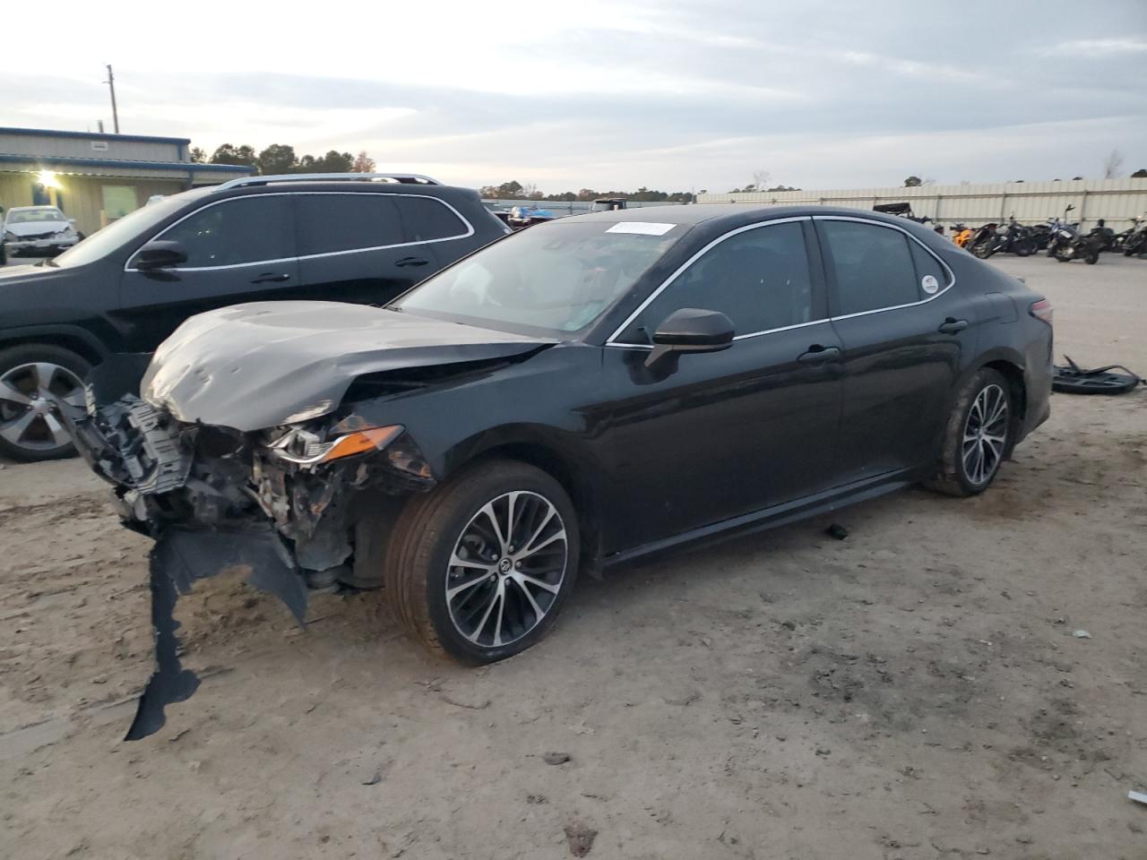 TOYOTA CAMRY L 2019