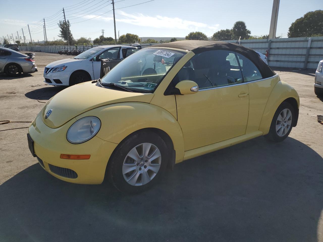 VOLKSWAGEN NEW BEETLE 2008