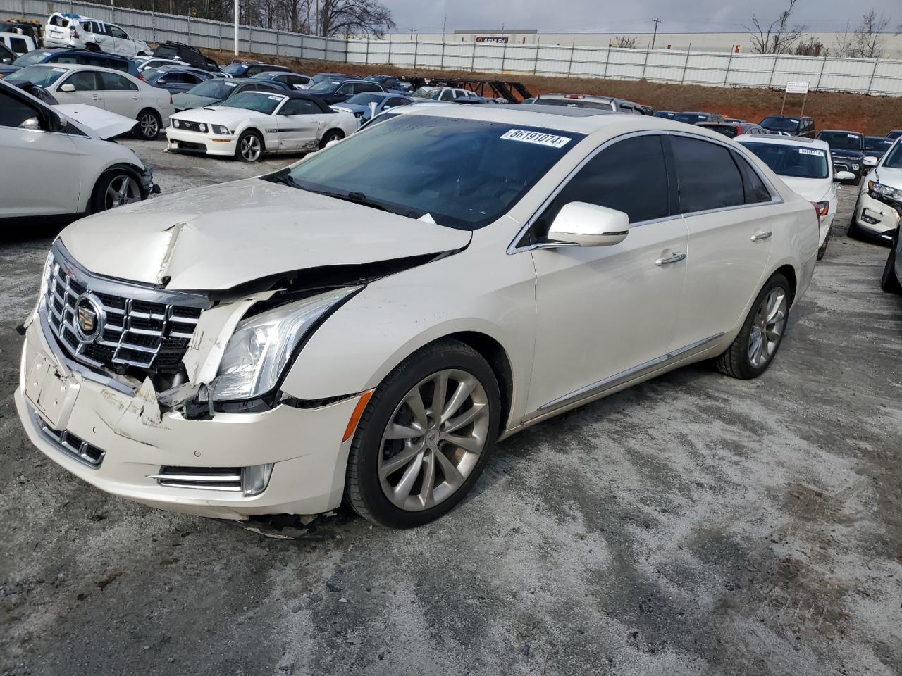 CADILLAC XTS LUXURY 2013