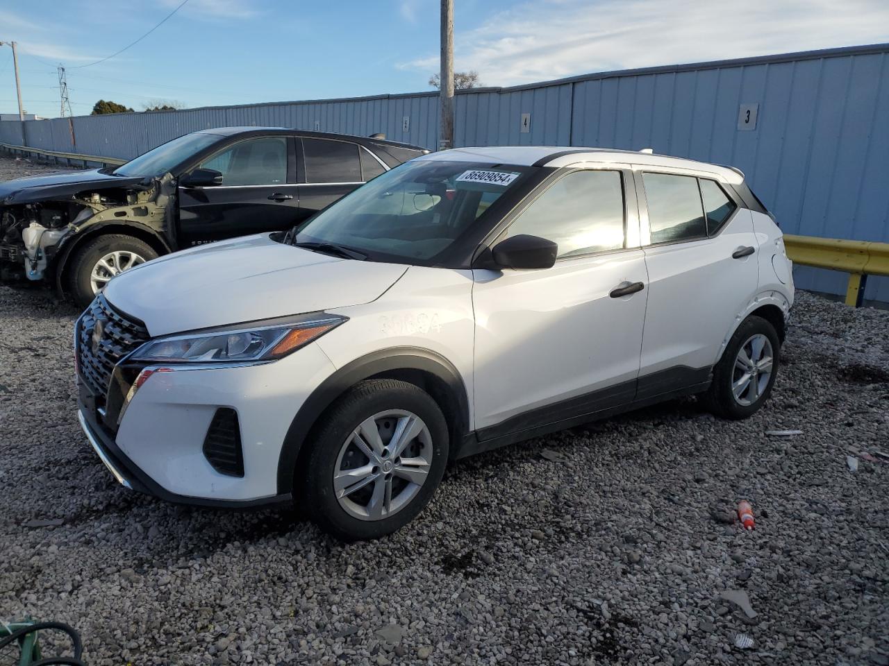 NISSAN KICKS S 2023