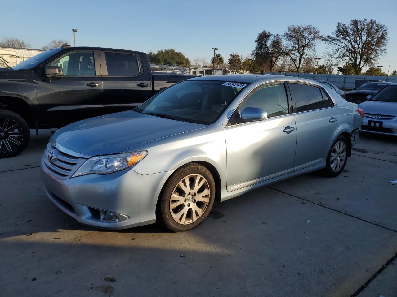 TOYOTA AVALON BAS 2011