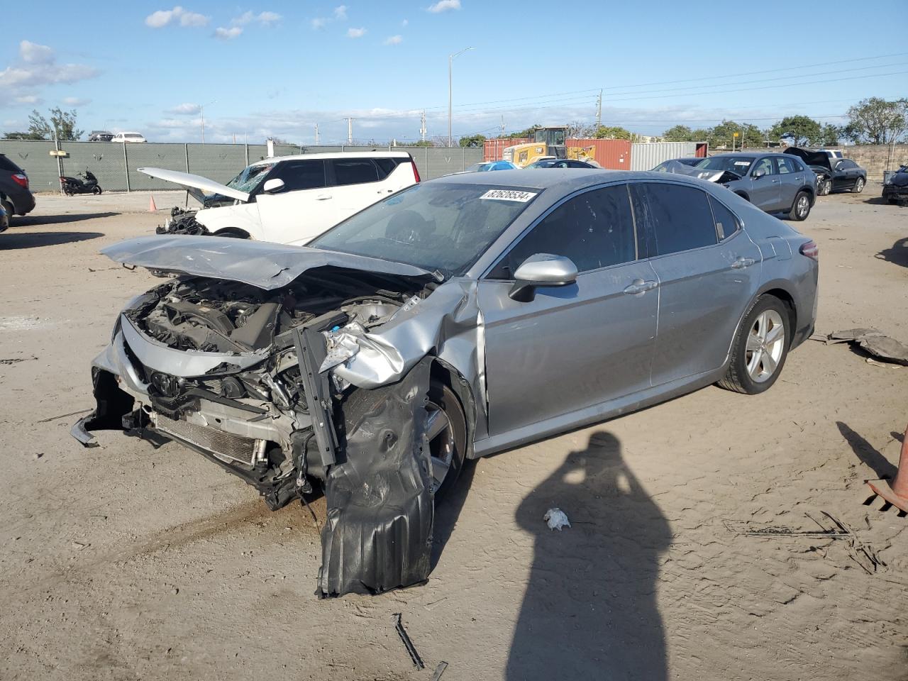 TOYOTA CAMRY LE 2020
