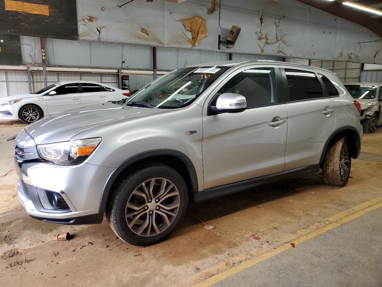 MITSUBISHI OUTLANDER 2019