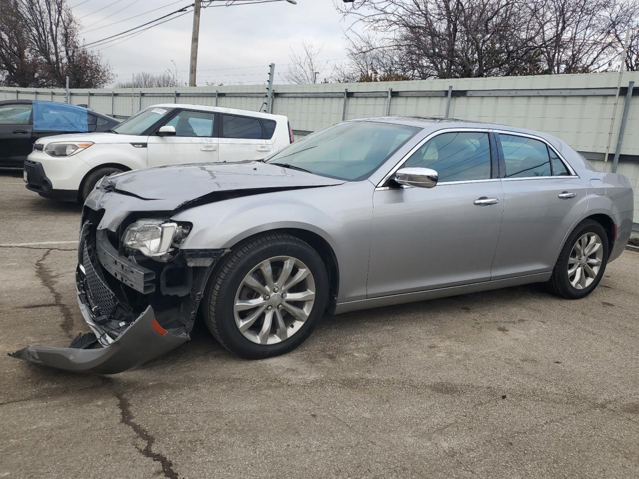 CHRYSLER 300 LIMITE 2018