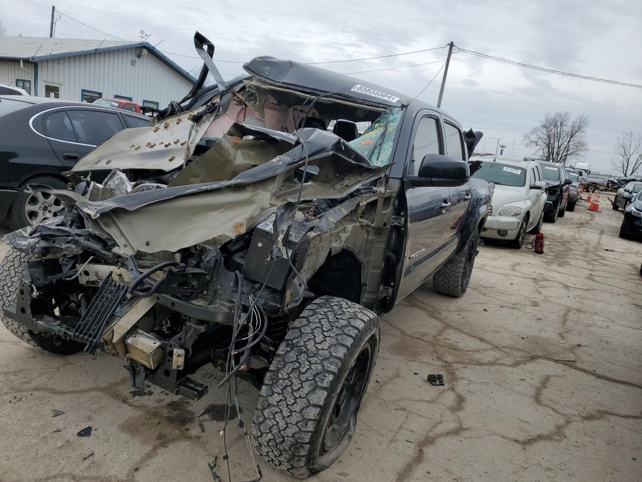 TOYOTA TACOMA DOU 2017