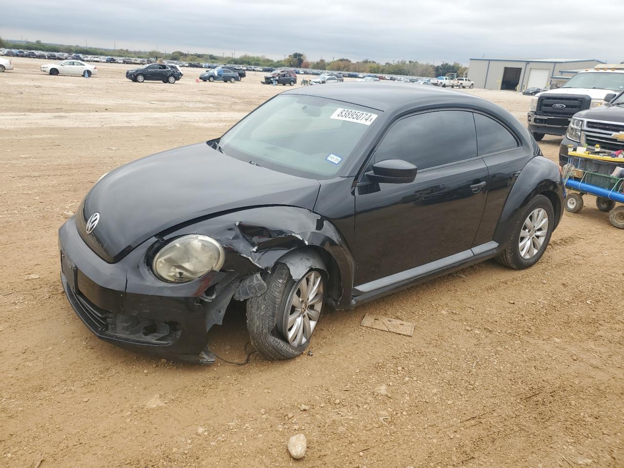 VOLKSWAGEN BEETLE 2014