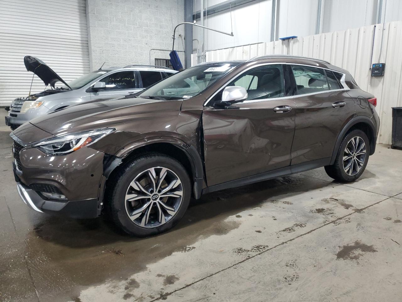 INFINITI QX30 BASE 2017