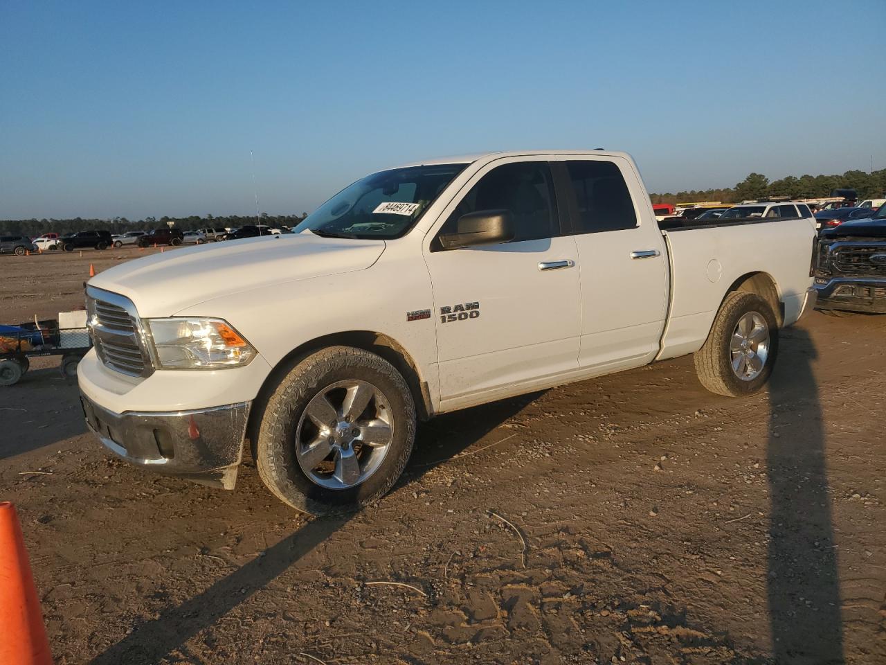 RAM 1500 SLT 2015