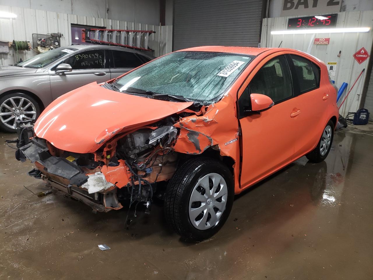 TOYOTA PRIUS C 2014
