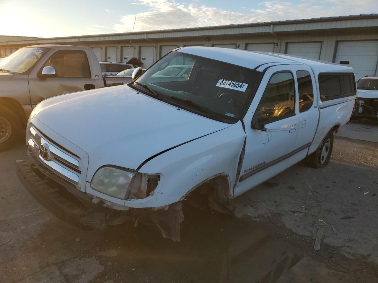 TOYOTA TUNDRA ACC 2005