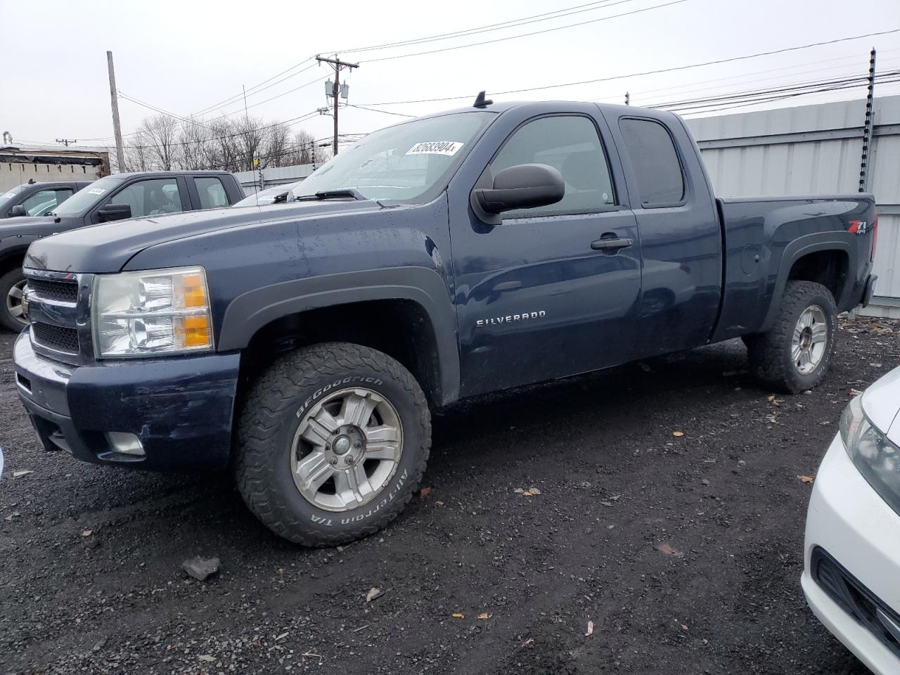 CHEVROLET SILVERADO 2011