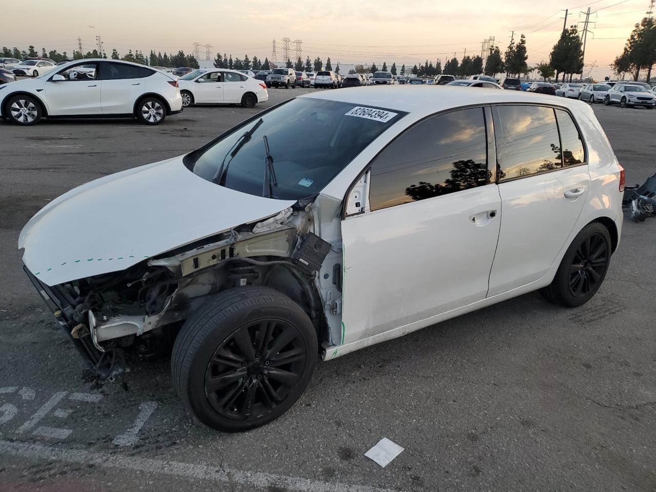 VOLKSWAGEN GOLF 2010