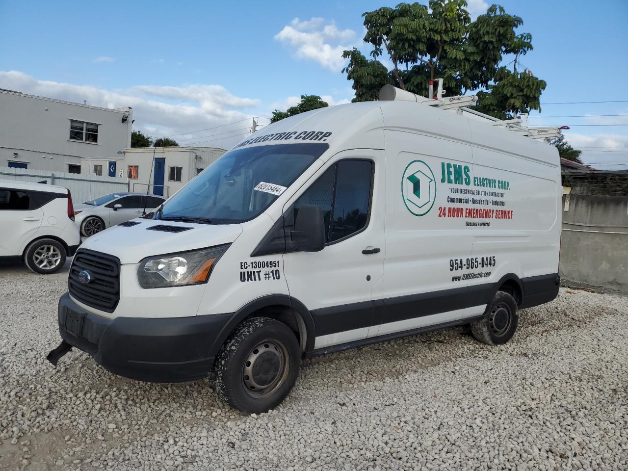 FORD TRANSIT T- 2019