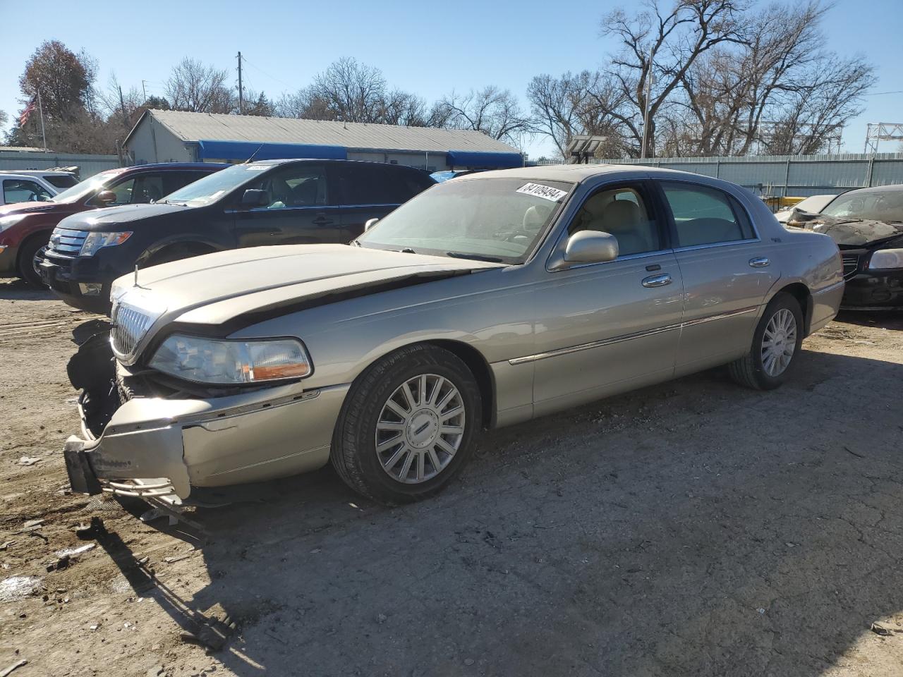 LINCOLN TOWN CAR S 2005