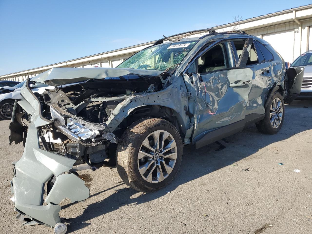 TOYOTA RAV4 XLE P 2019