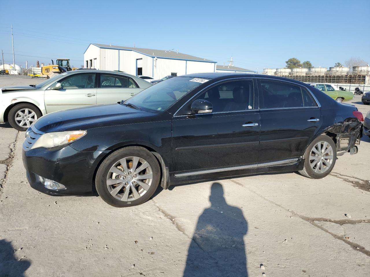TOYOTA AVALON BAS 2011