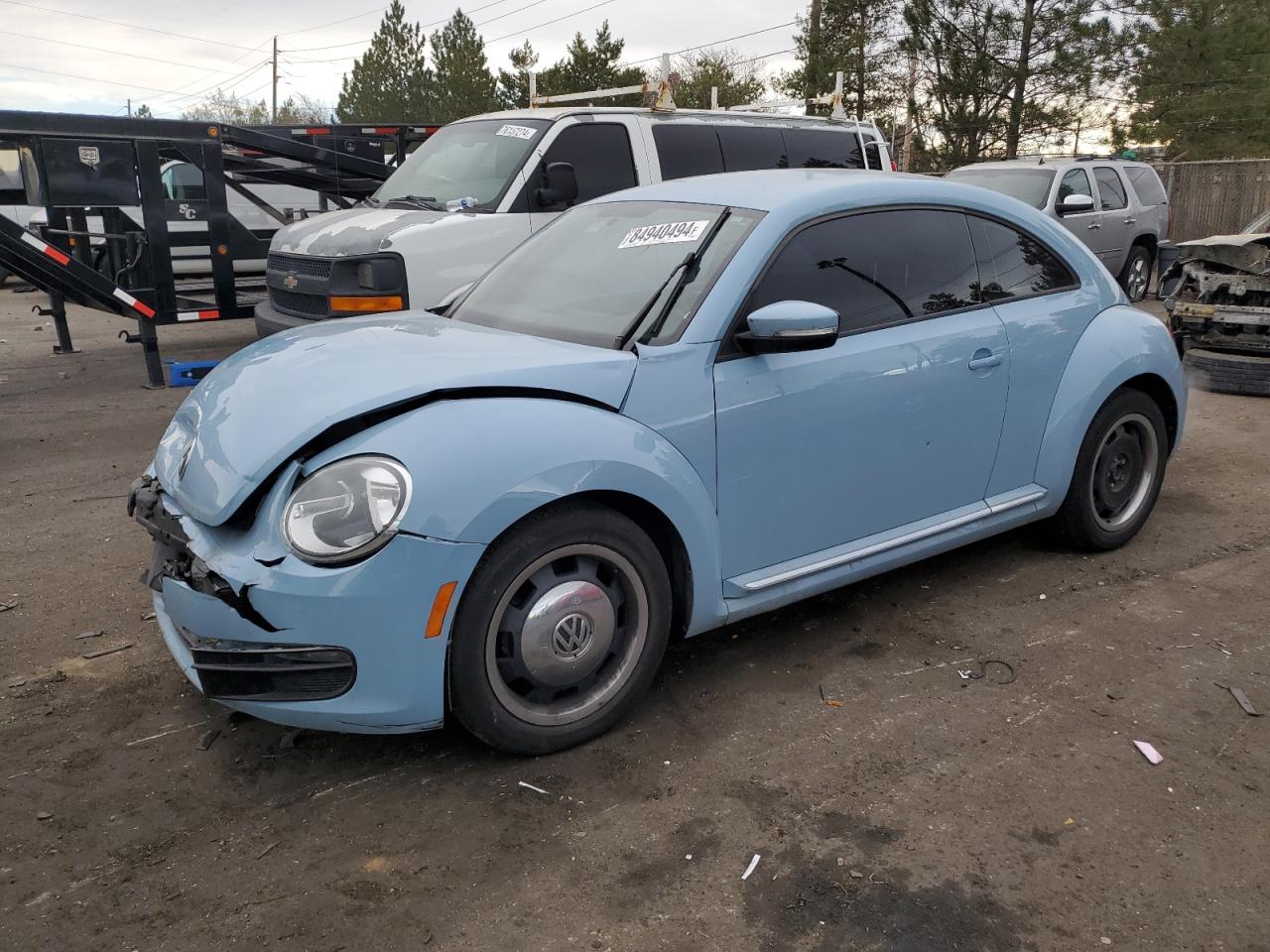VOLKSWAGEN BEETLE 2012