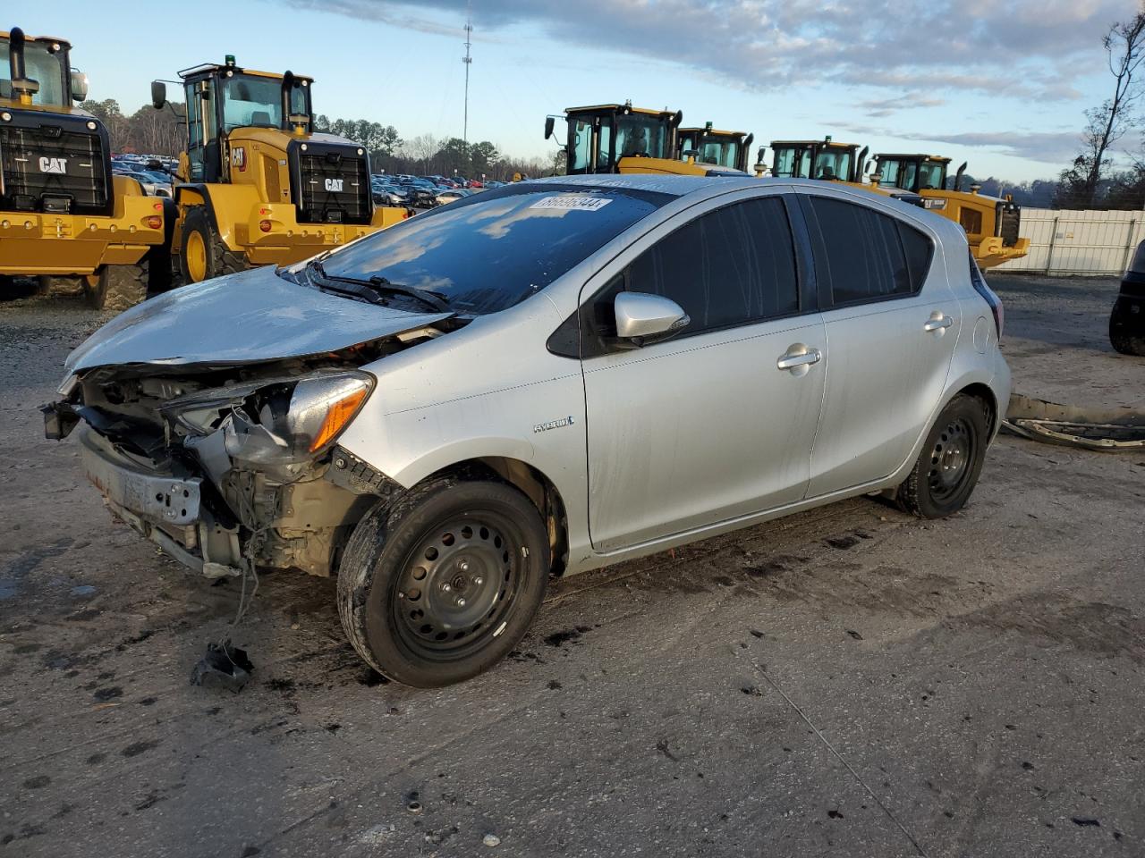TOYOTA PRIUS C 2015