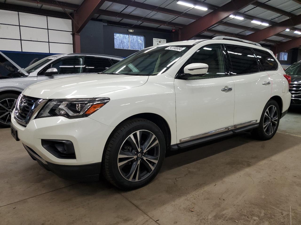 NISSAN PATHFINDER 2019