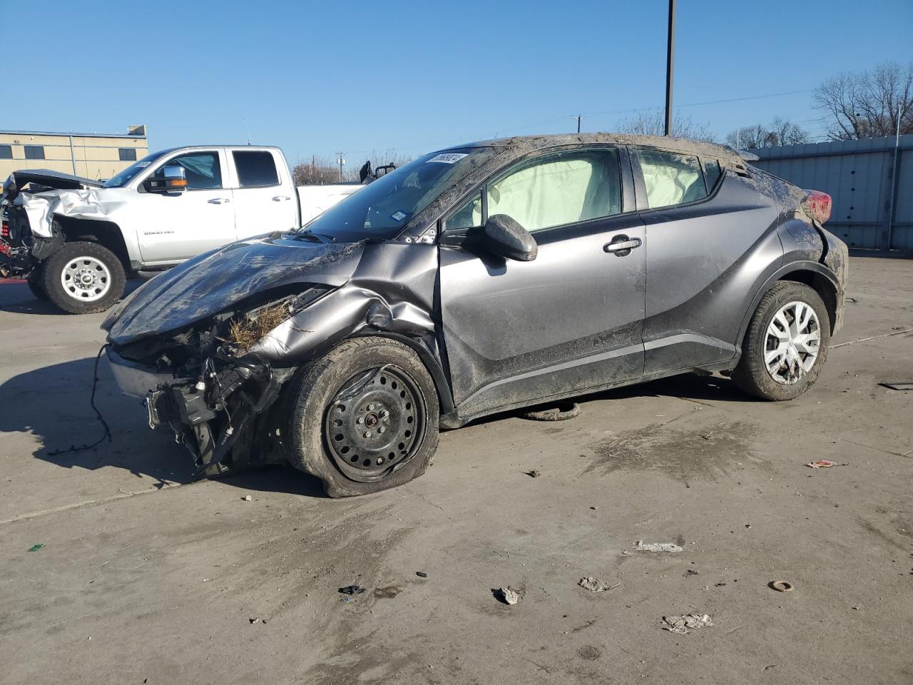 TOYOTA C-HR XLE 2019