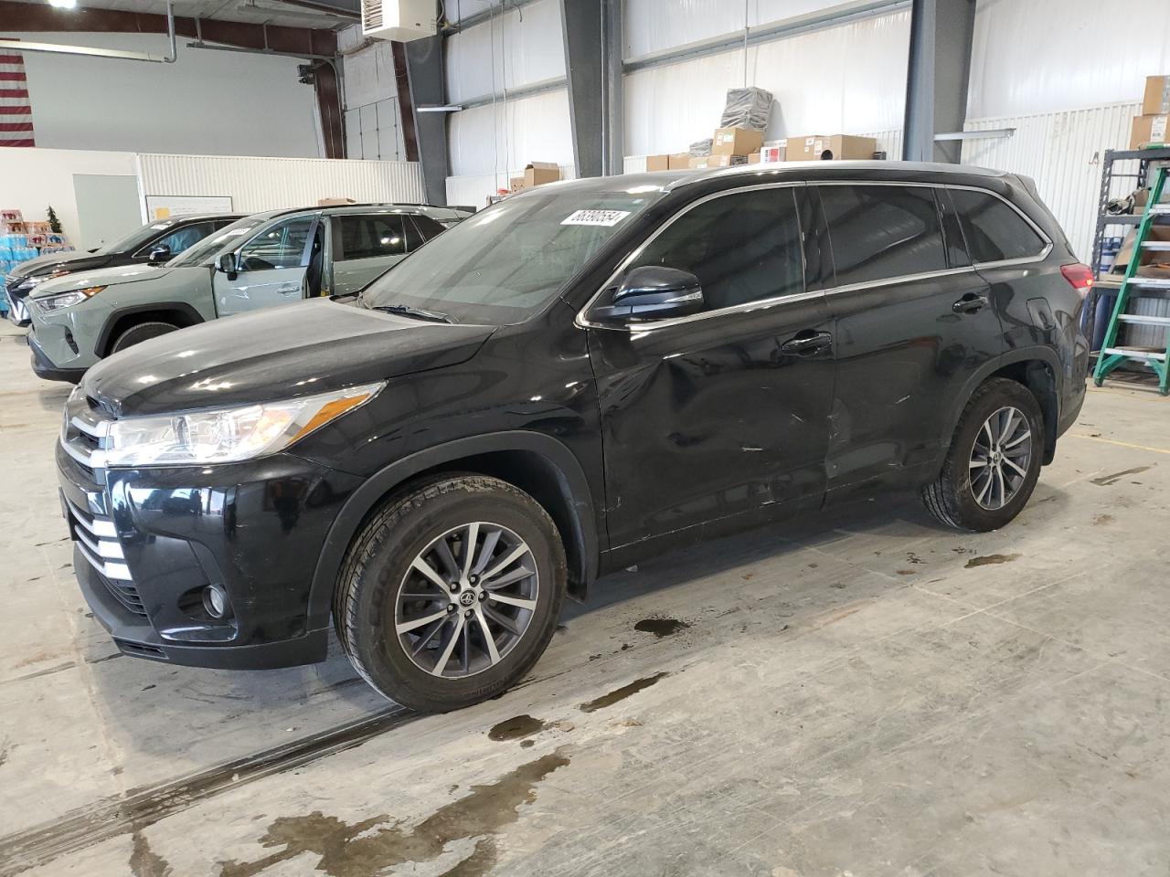 TOYOTA HIGHLANDER 2017