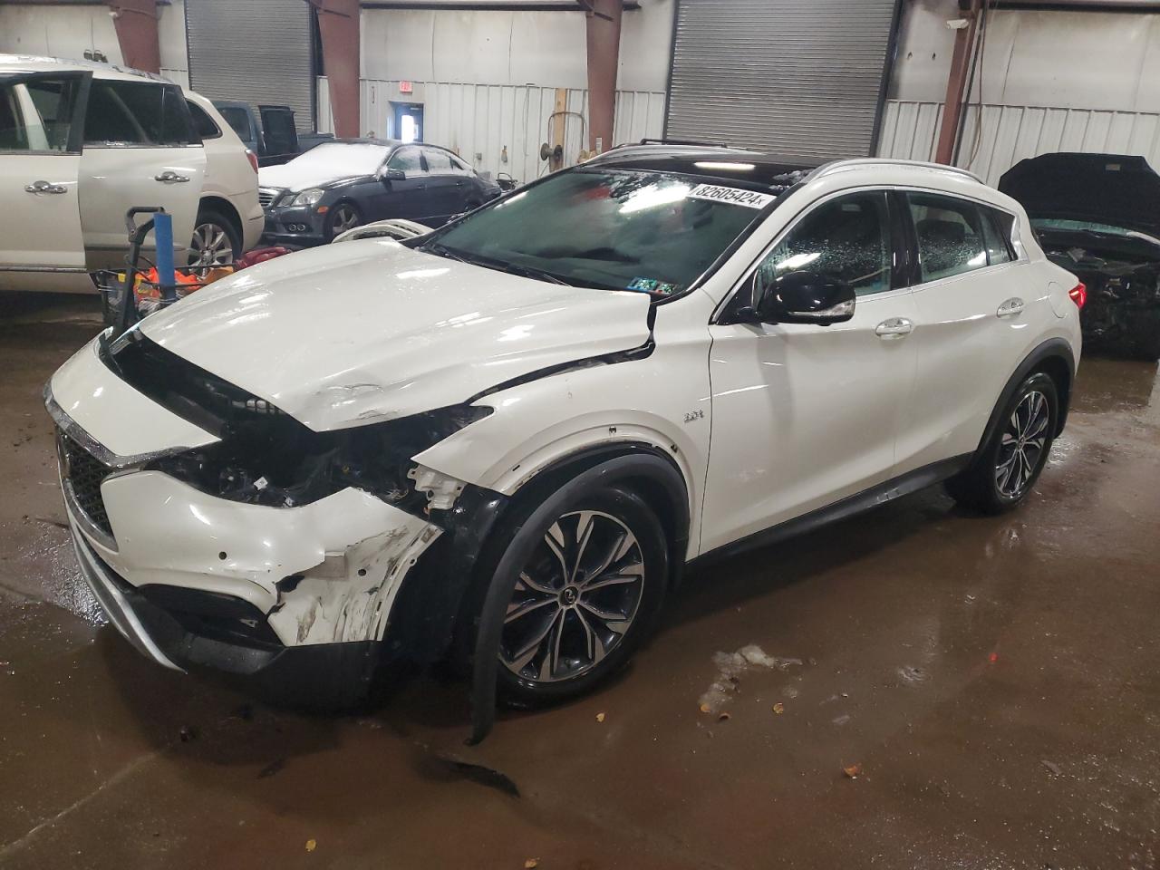 INFINITI QX30 LUXE 2019