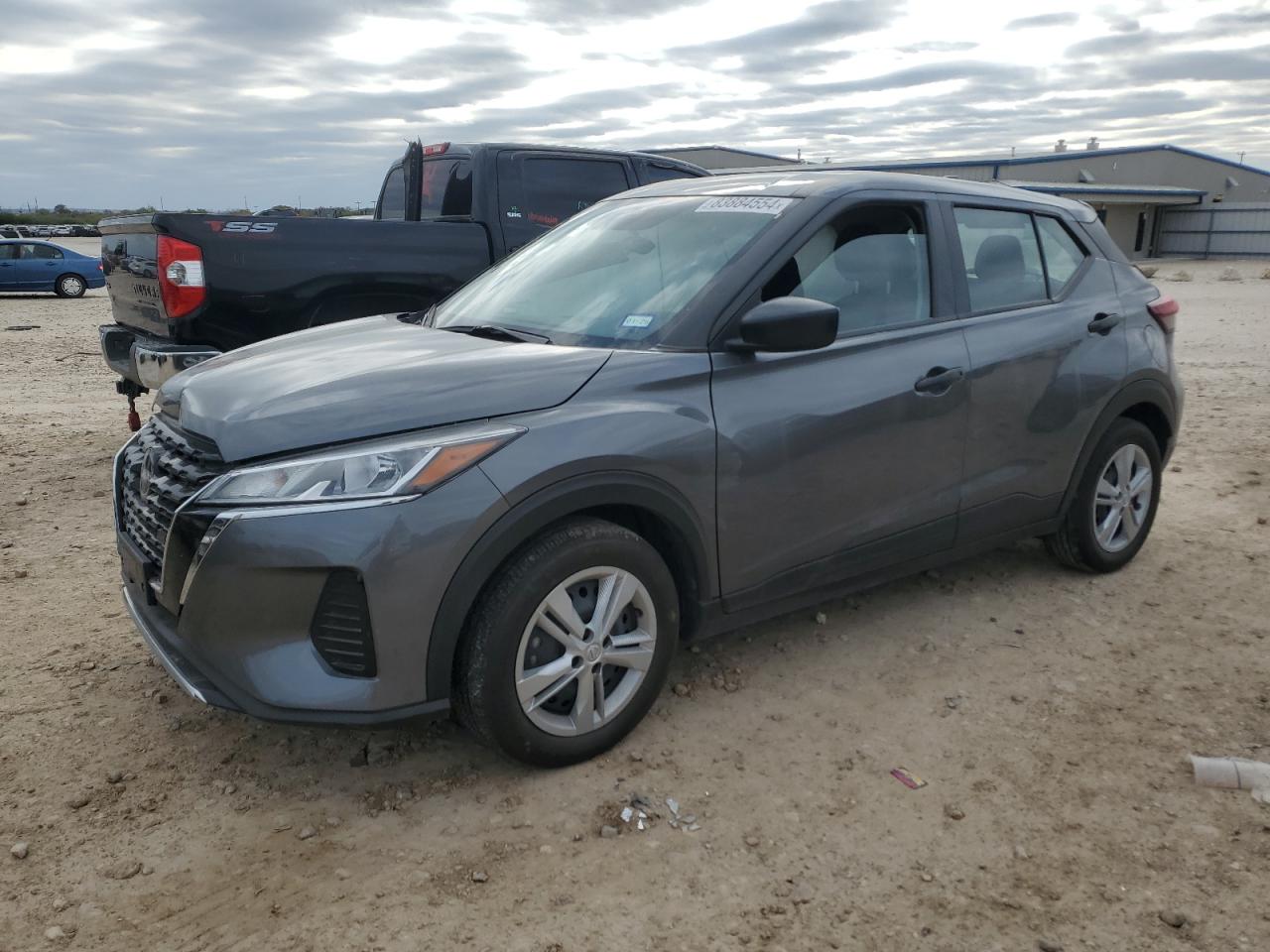 NISSAN KICKS S 2024