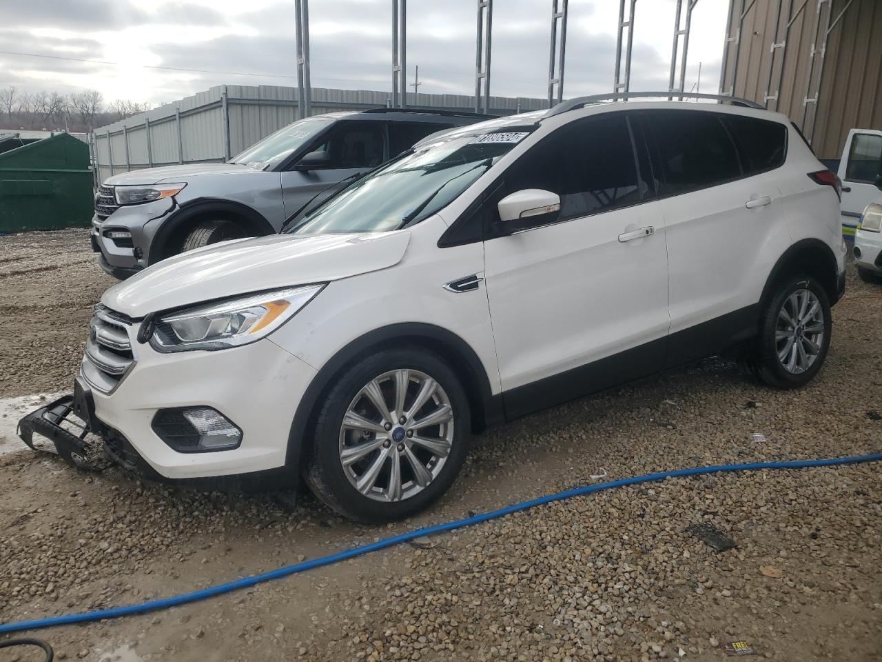 FORD ESCAPE TITANIUM 2017