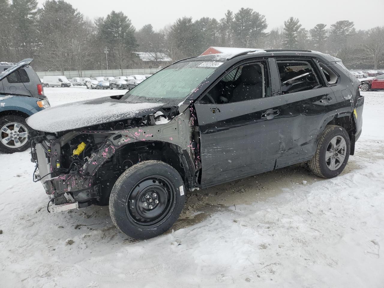 TOYOTA RAV4 XLE 2024