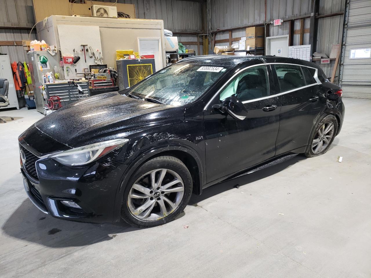 INFINITI QX30 BASE 2017