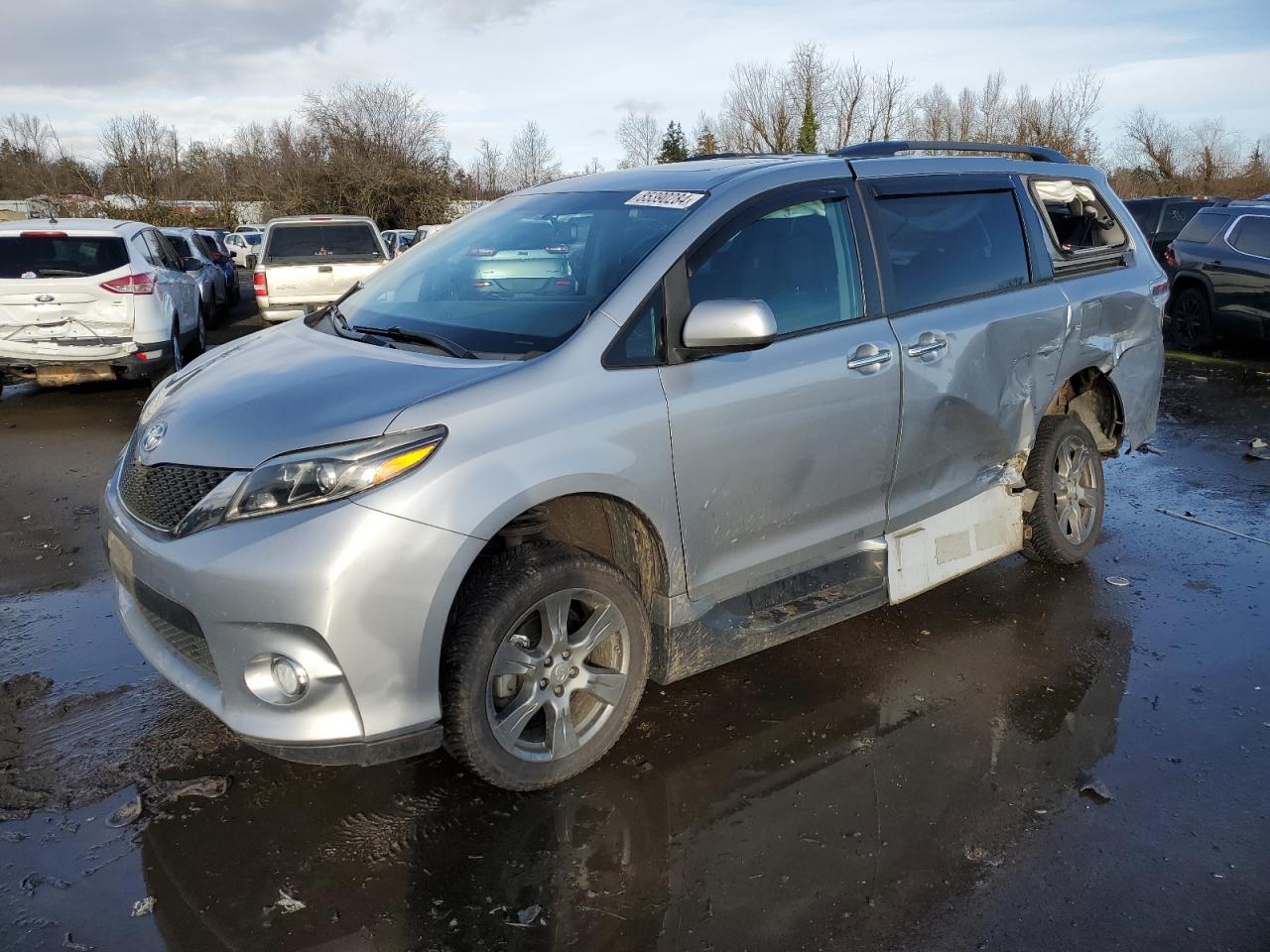 TOYOTA SIENNA SE 2017