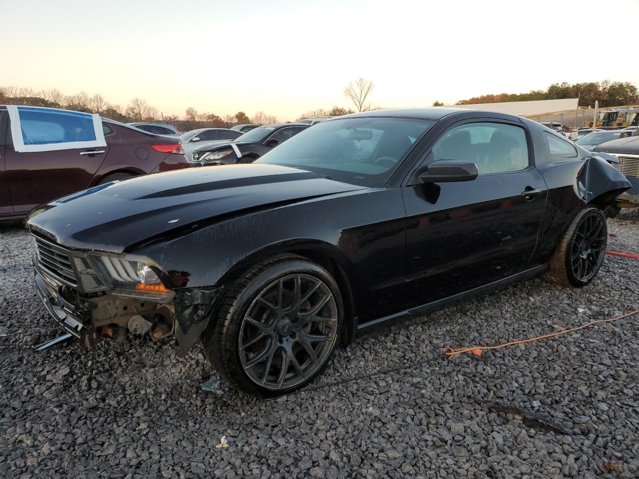 FORD MUSTANG 2011