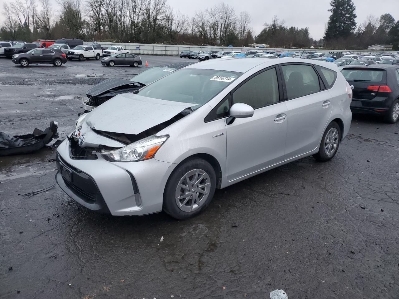 TOYOTA PRIUS V 2015