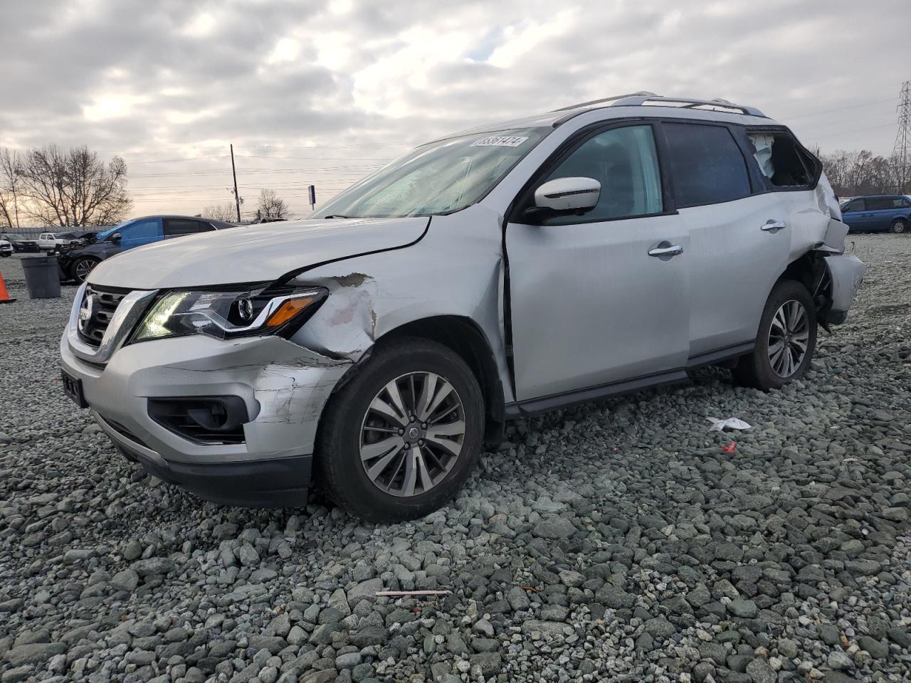 NISSAN PATHFINDER 2017
