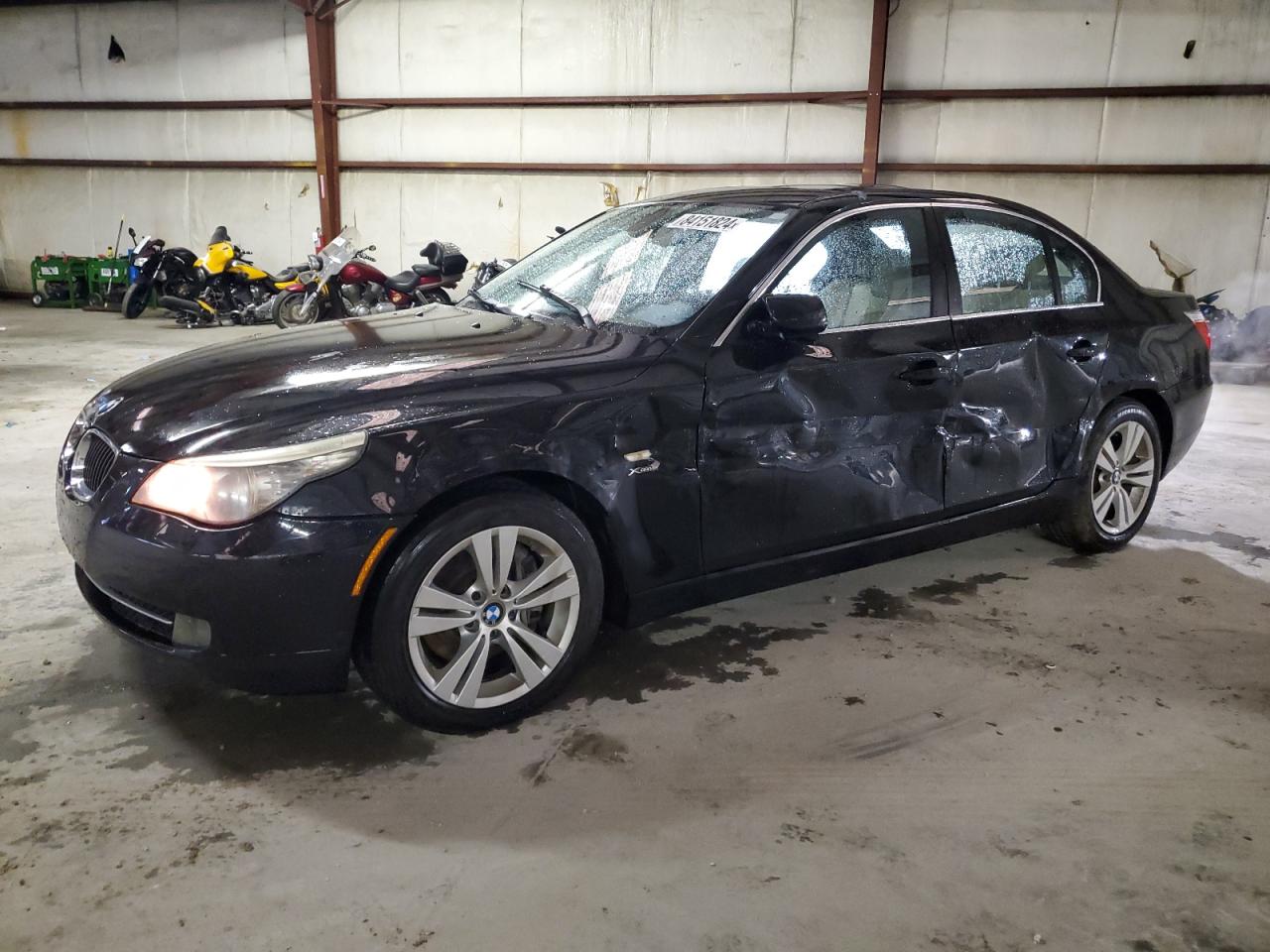 BMW 528 XI 2010