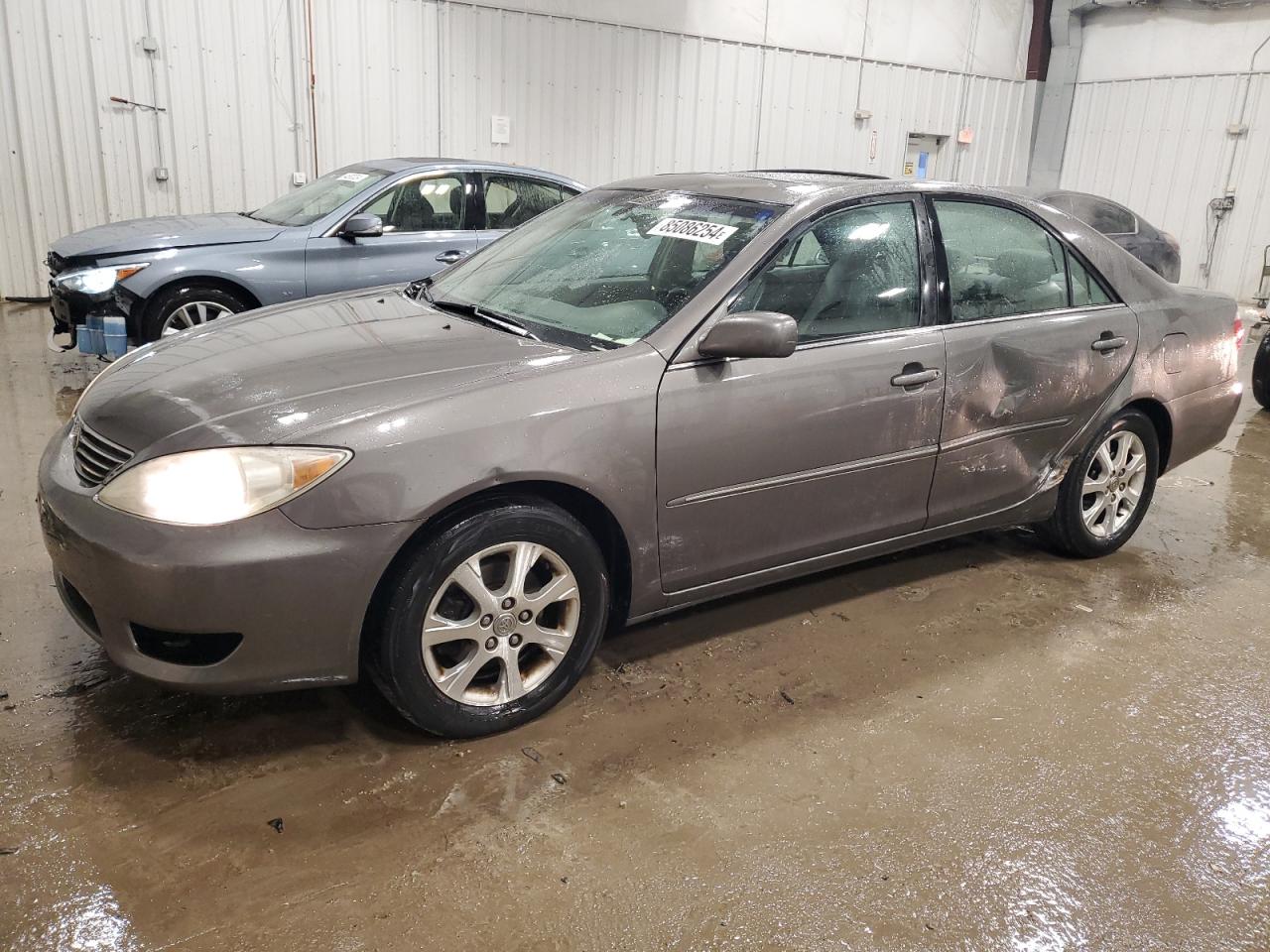 TOYOTA CAMRY LE 2005