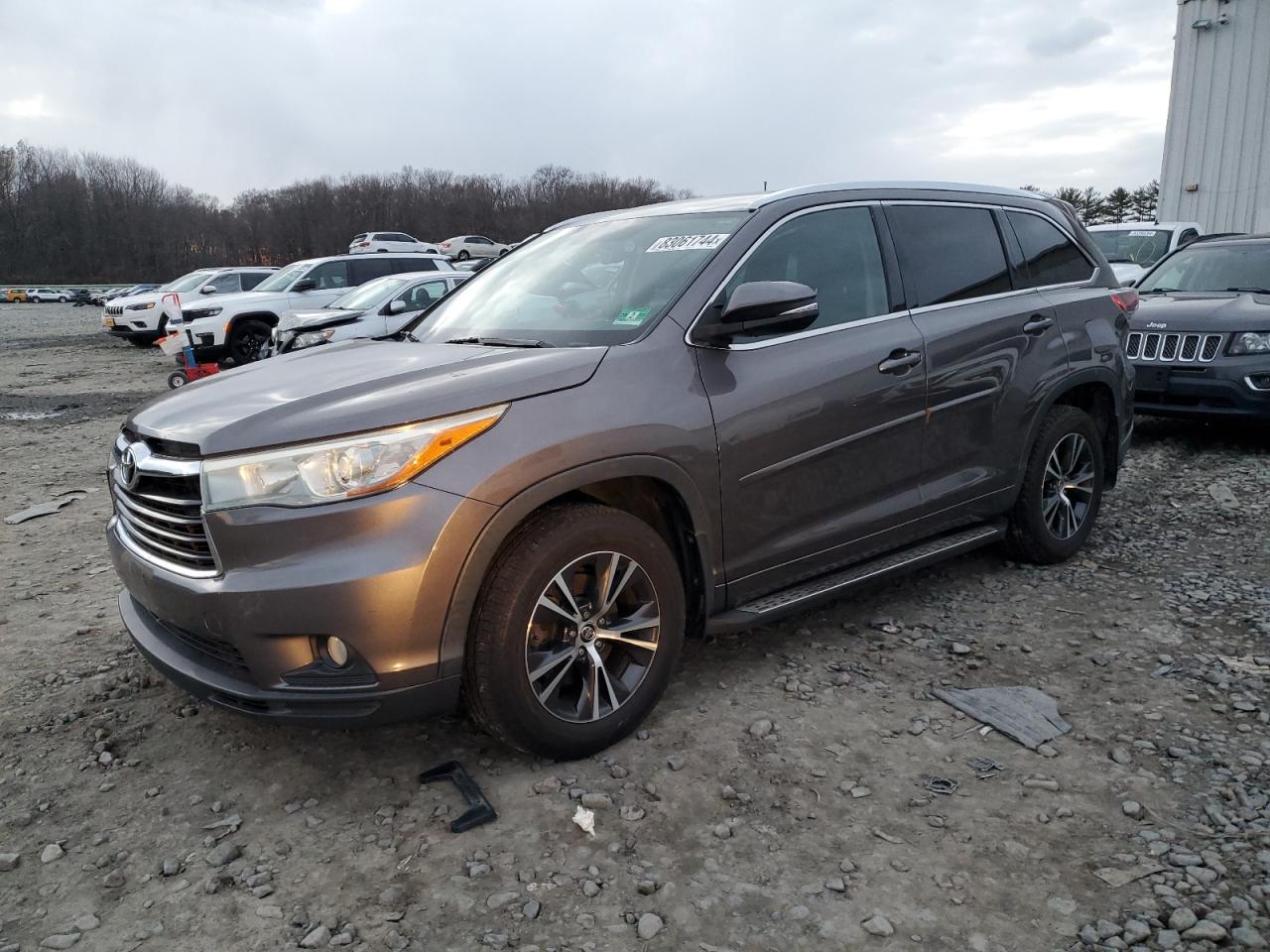 TOYOTA HIGHLANDER 2016