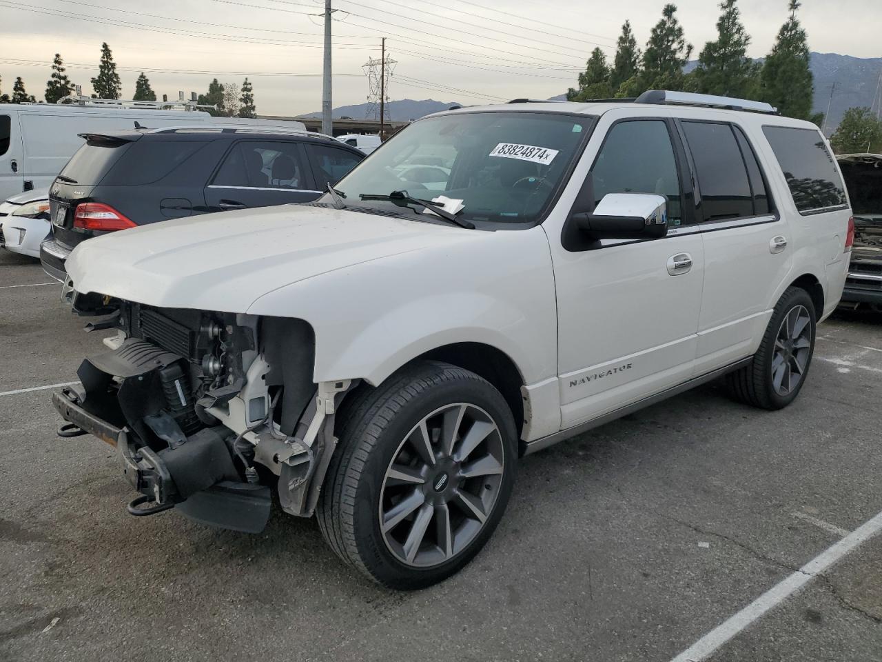 LINCOLN NAVIGATOR 2016