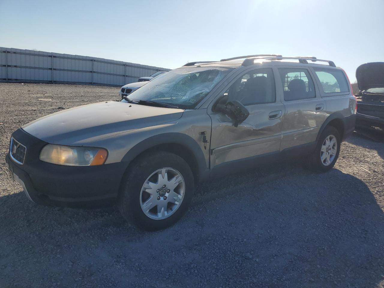 VOLVO XC70 2005