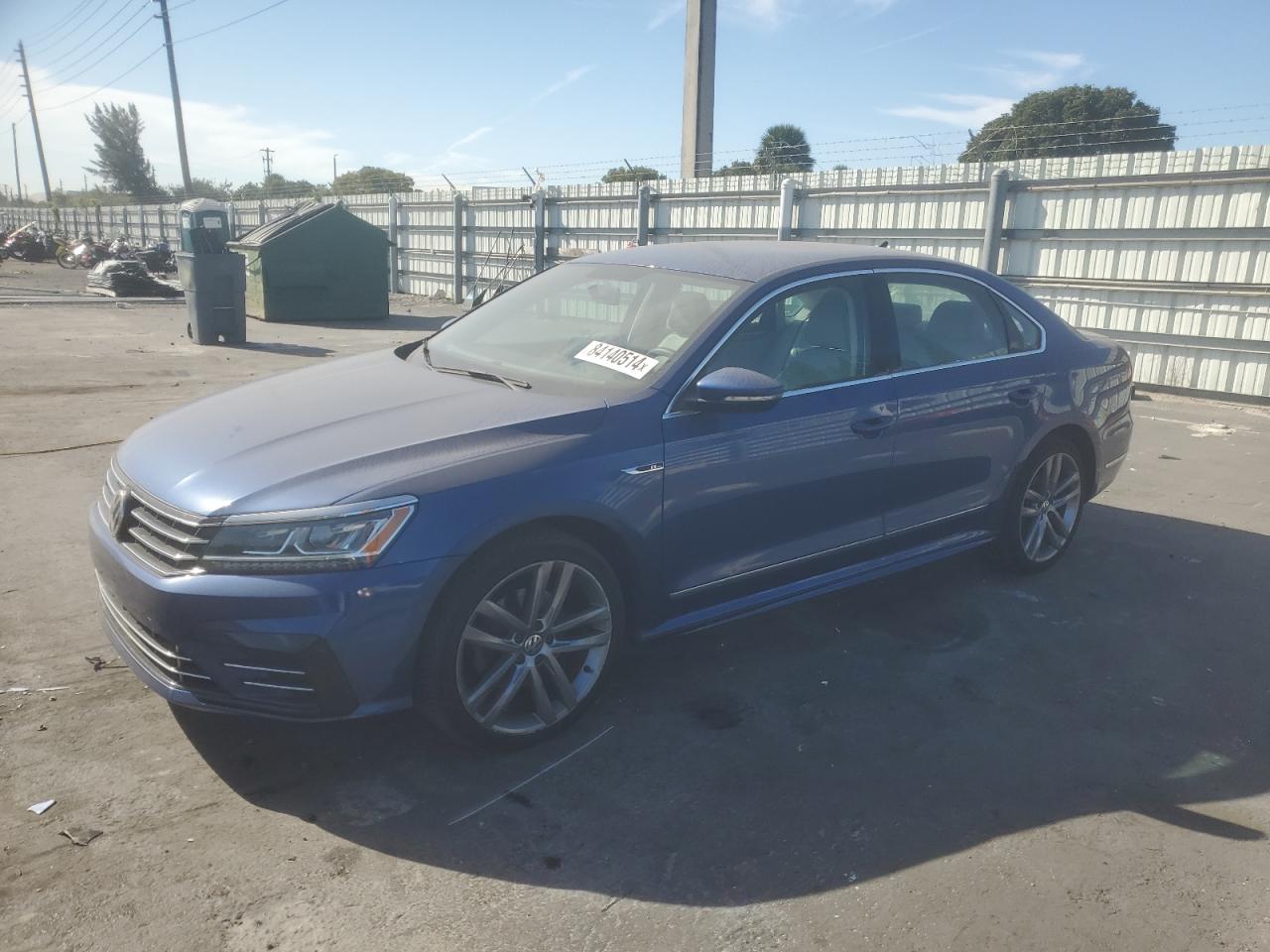 VOLKSWAGEN PASSAT R-L 2017