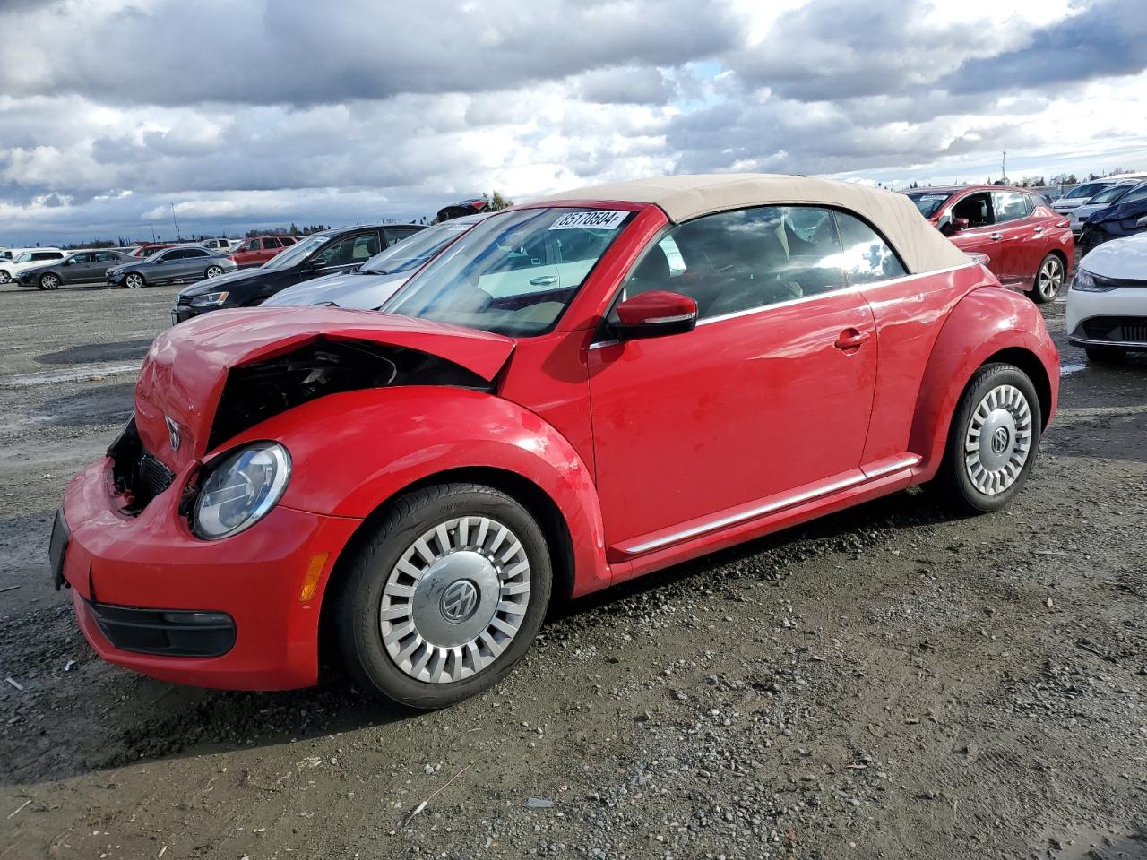 VOLKSWAGEN BEETLE 2013