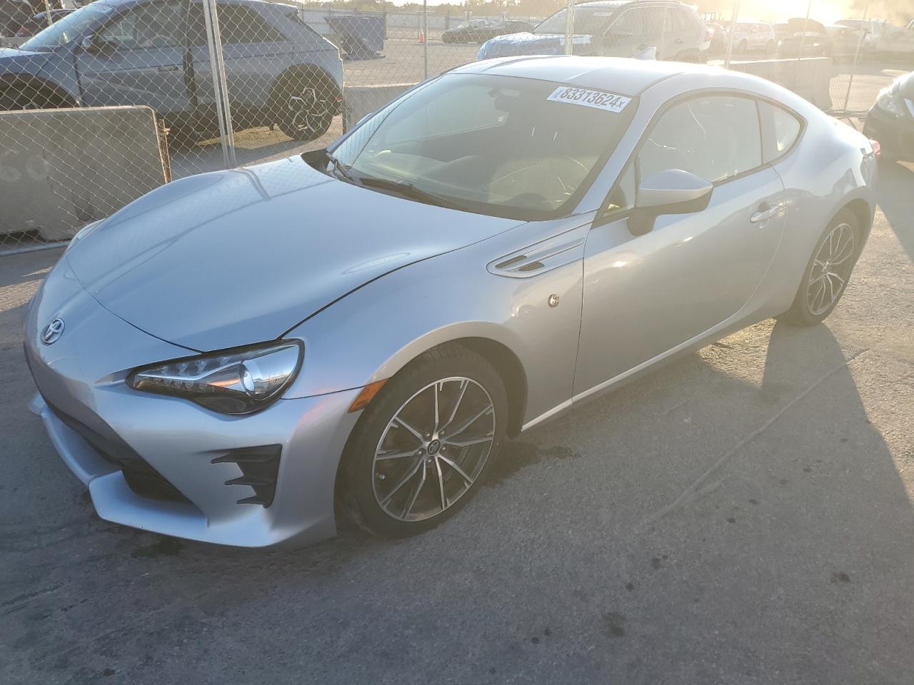 TOYOTA 86 BASE 2017