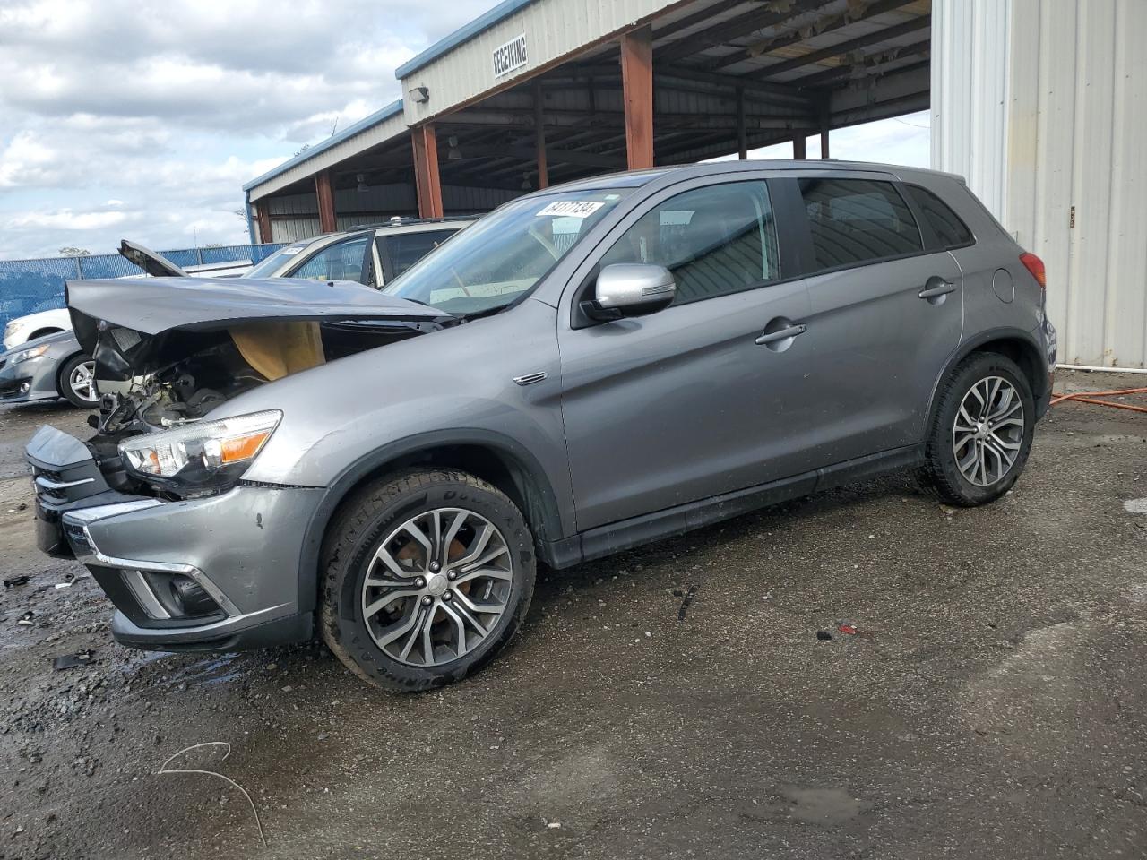 MITSUBISHI OUTLANDER 2018
