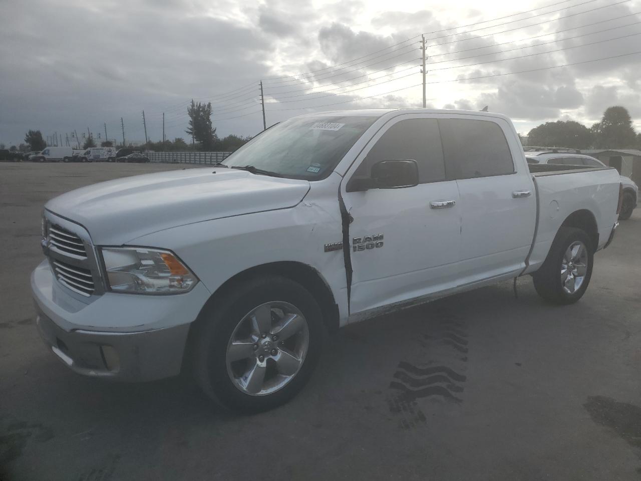 RAM 1500 SLT 2014