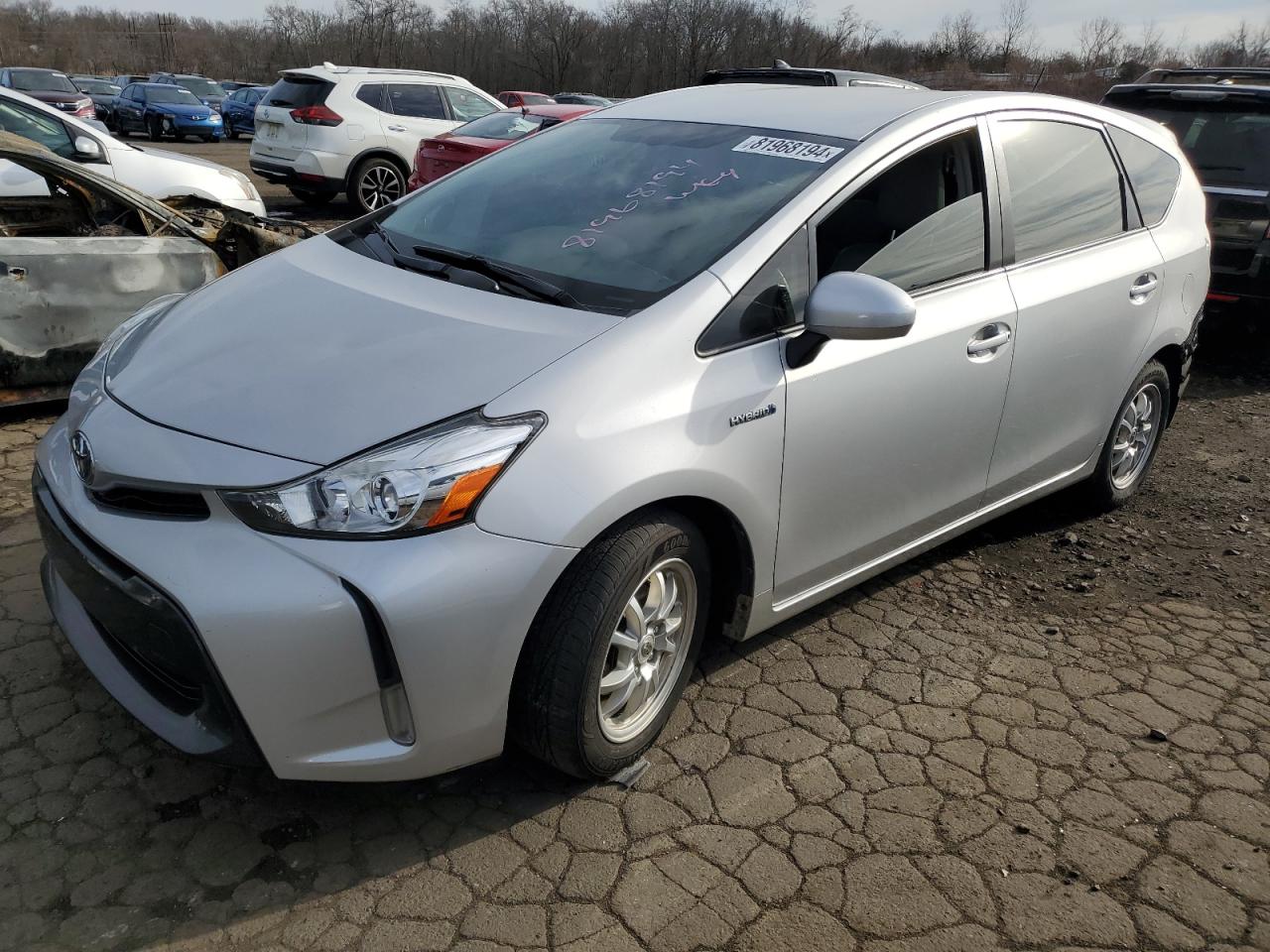 TOYOTA PRIUS V 2015