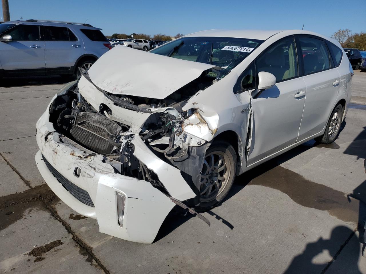 TOYOTA PRIUS V 2012