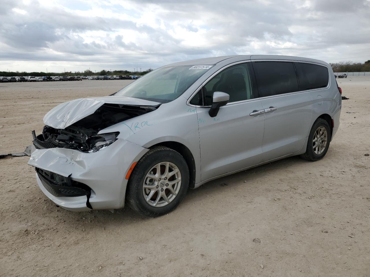CHRYSLER VOYAGER LX 2022