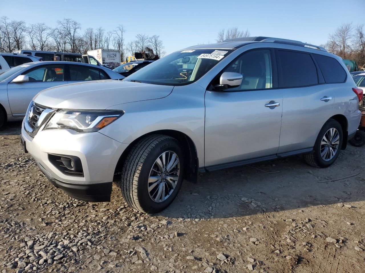 NISSAN PATHFINDER 2017